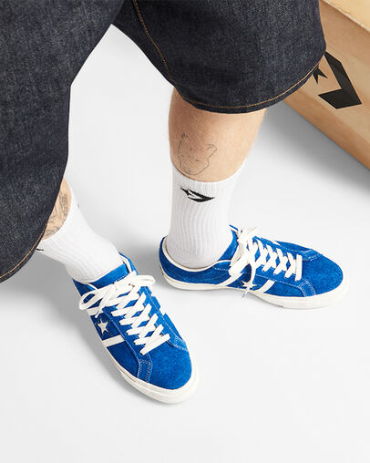 CONVERSE One Star Academy Pro Suede