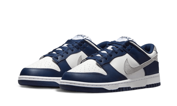 Nike
Dunk Low Summit White Midnight Navy Kicks fashion