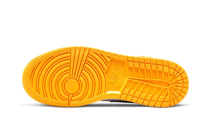 Air Jordan 1 Mid Taxi Kicks fashion