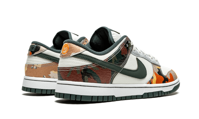 Nike
Dunk Low SE Sail Multi-Camo Kicks fashion