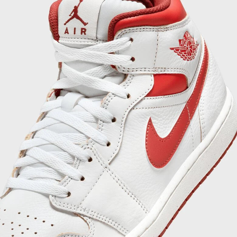 Air Jordan 1 Mid Reverse Chicago