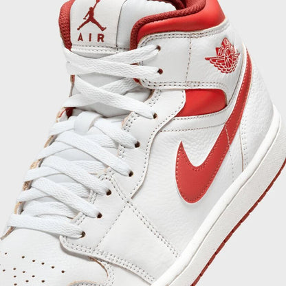 Air Jordan 1 Mid Reverse Chicago
