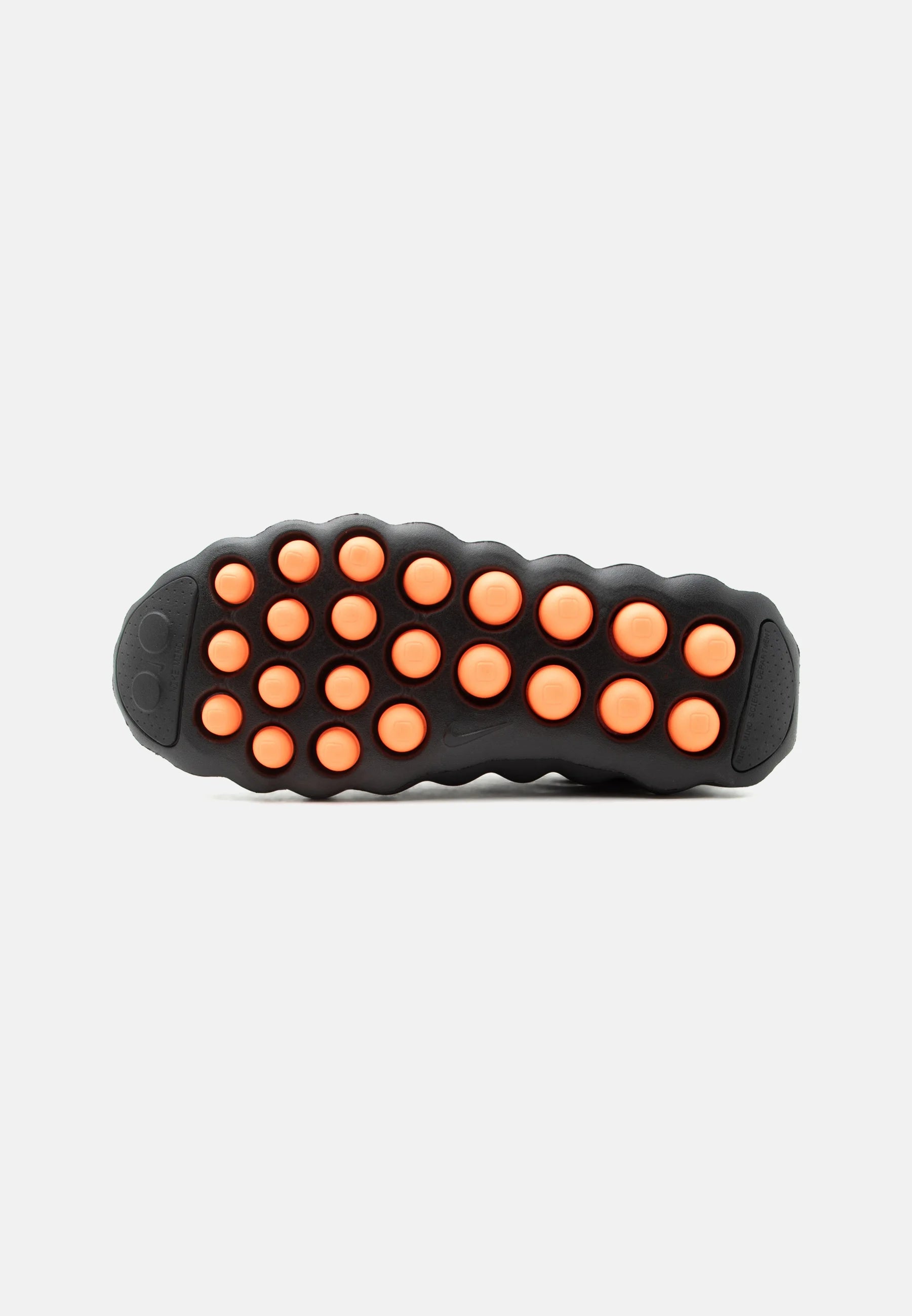 Nike Performance MIND 002 - Chaussures fitness - black/chrome/solar red/hyper crimson Kicks fashion