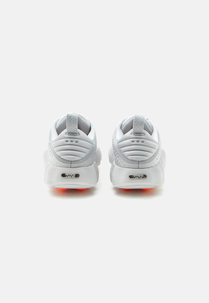Nike Performance MIND 002 Kicks fashion