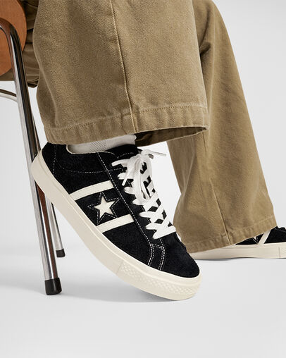 CONVERSE One Star Academy Pro Suede