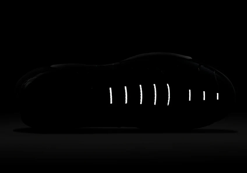 Nike Air Max Plus Black Metallic Silver Kicks fashion