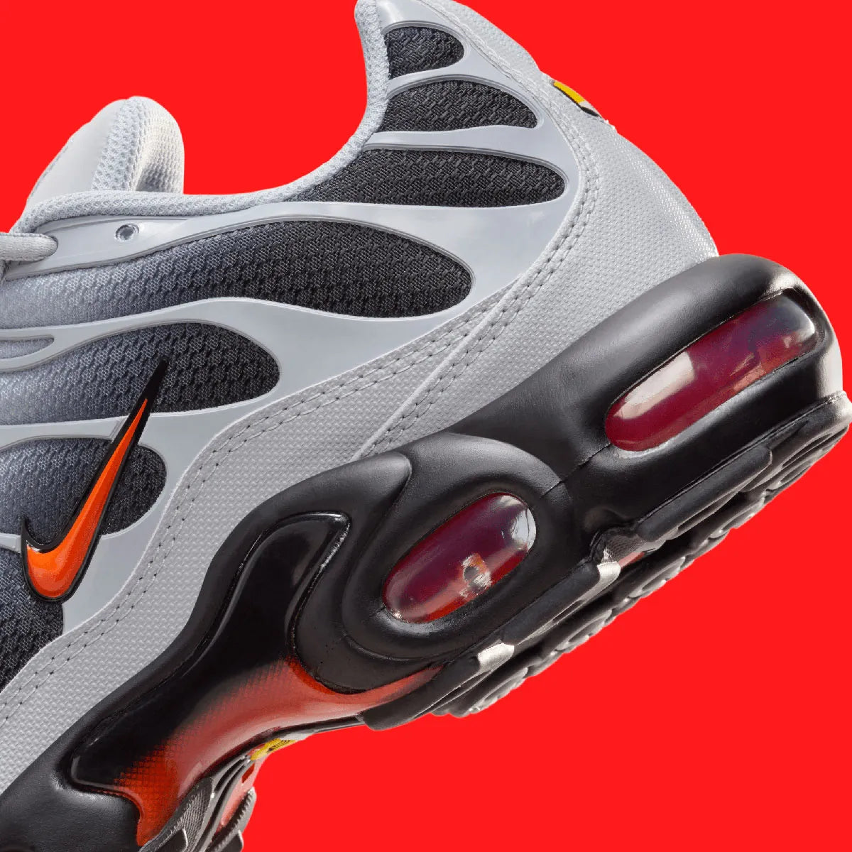 Nike Air Max Plus Wolf Grey Picante Red Kicks fashion