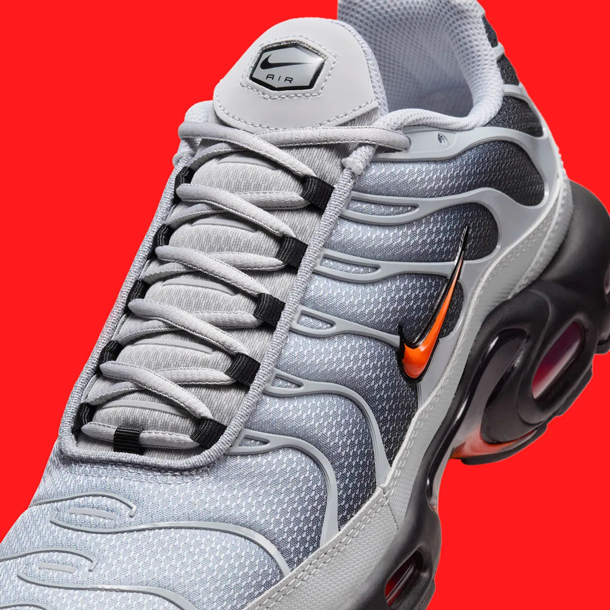Nike Air Max Plus Wolf Grey Picante Red Kicks fashion