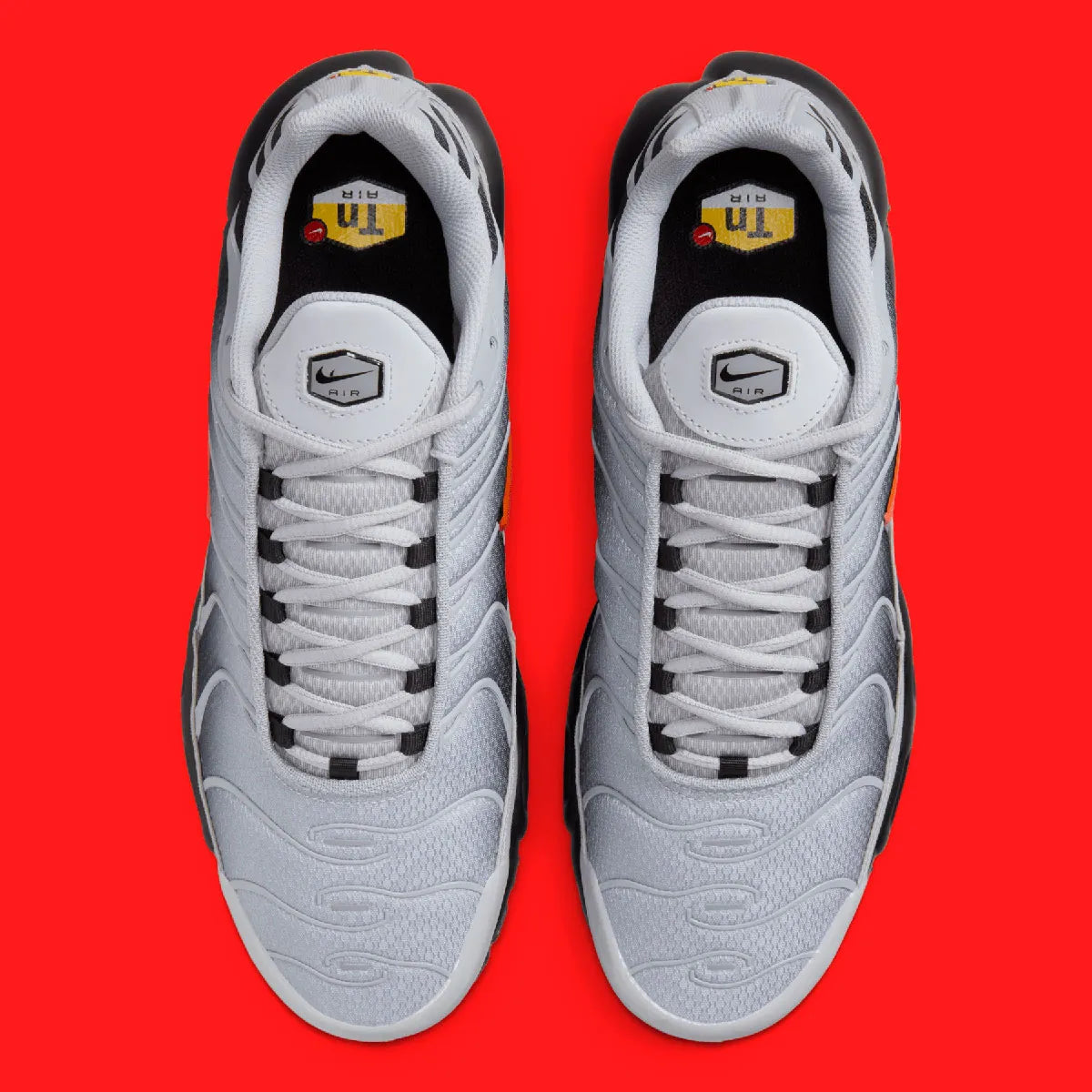 Nike Air Max Plus Wolf Grey Picante Red Kicks fashion