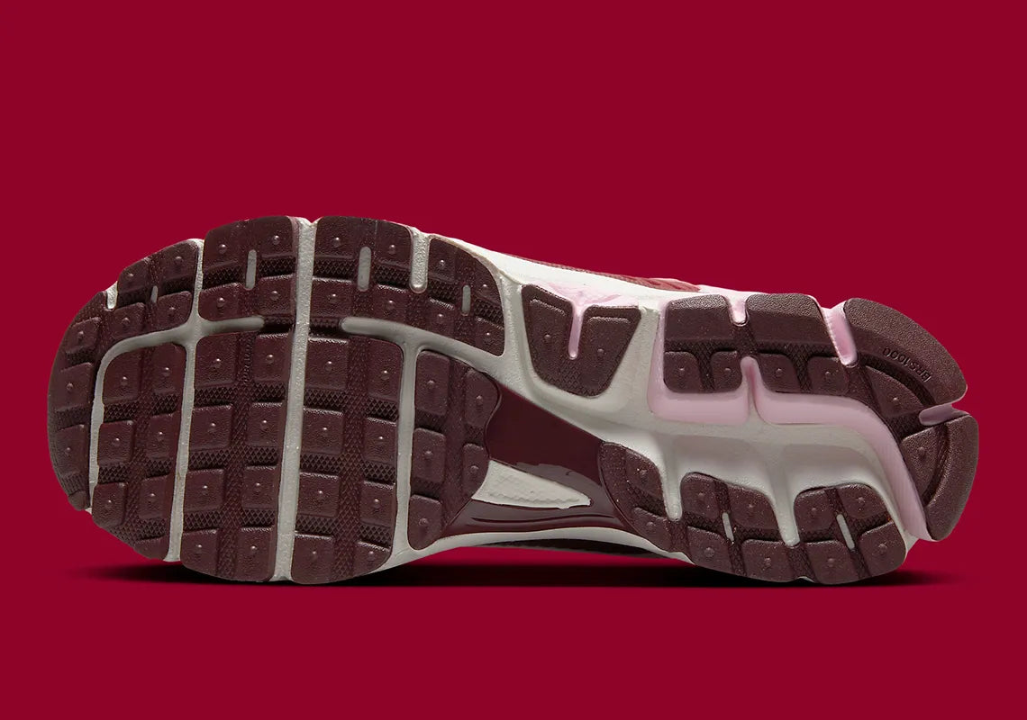 Nike Air Zoom Vomero 5 Pink Foam Team Red