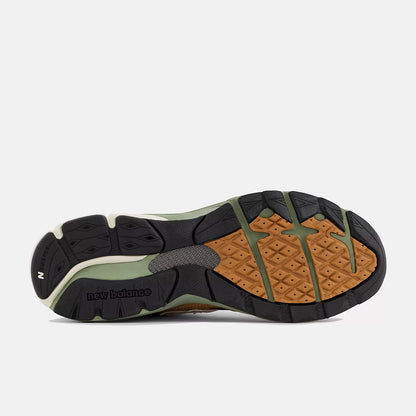 Homme Made in USA 990v3