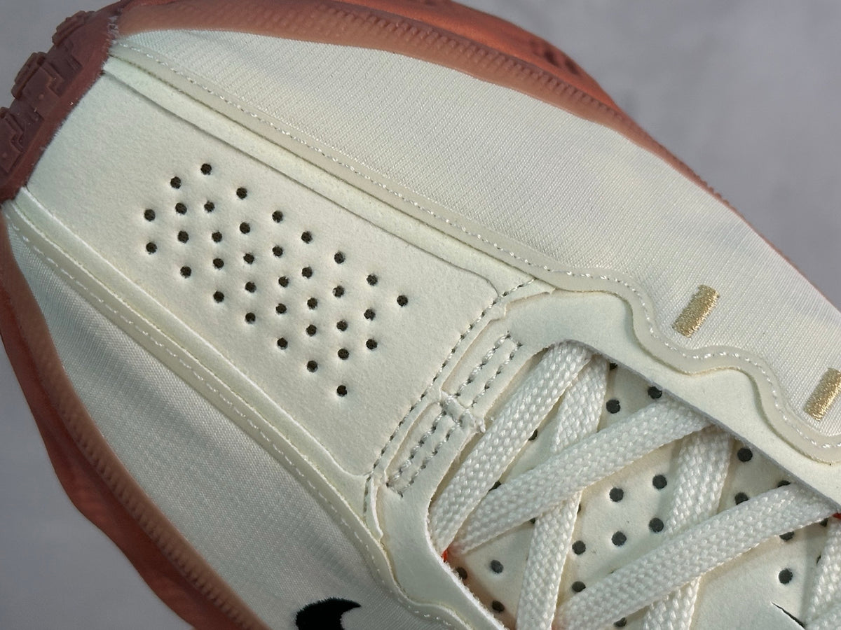 Nike Ava Rover Fossil Cosmic Clay DX4215-204 – détail de la tige