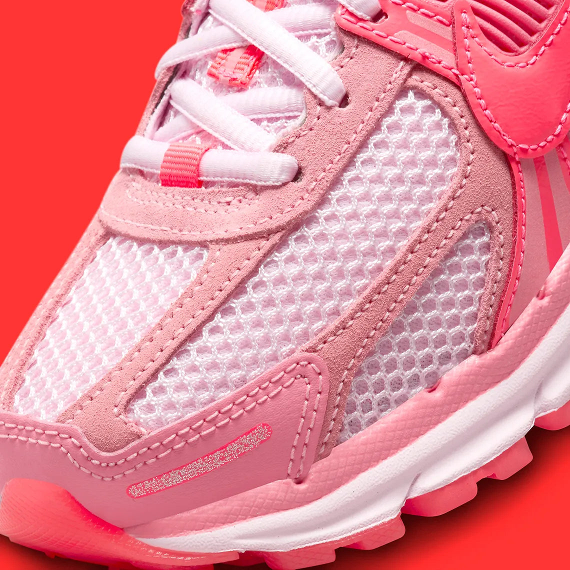 Nike Zoom Vomero 5 Coral Chalk Hot Punch KicksFashion