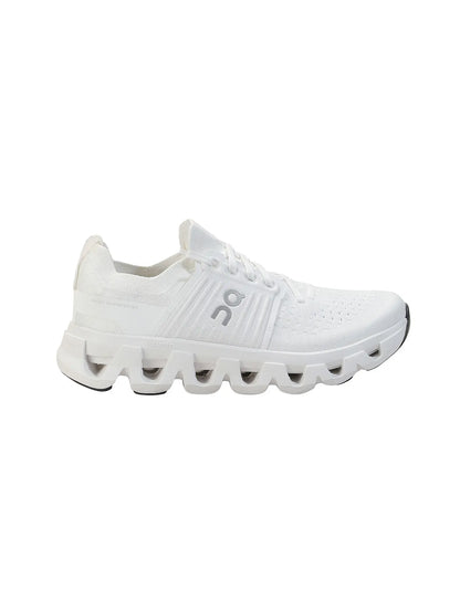Cloudswift 4 Kicks Fashion