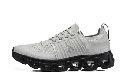On Cloudswift 4 Wolf Black gris clair et noir – vue trois quarts