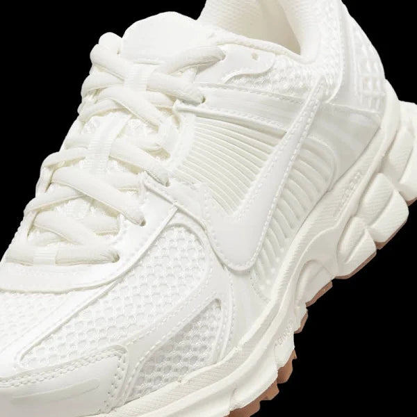 Nike Zoom Vomero 5 Sail Coconut Milk