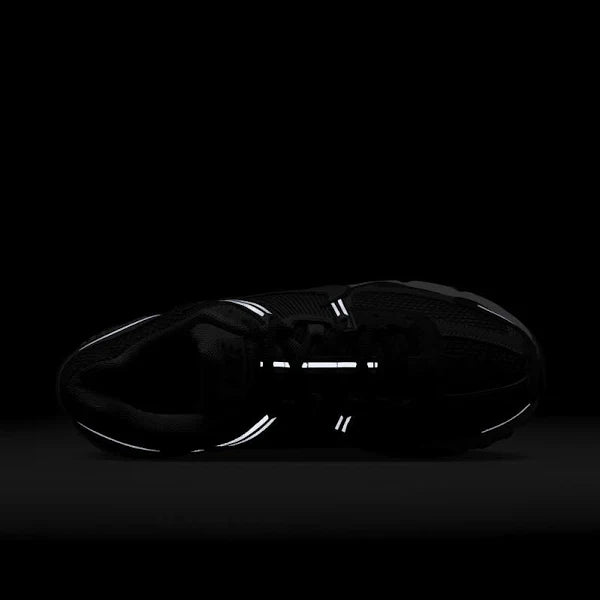 Nike Zoom Vomero 5 Black Vivid Purple