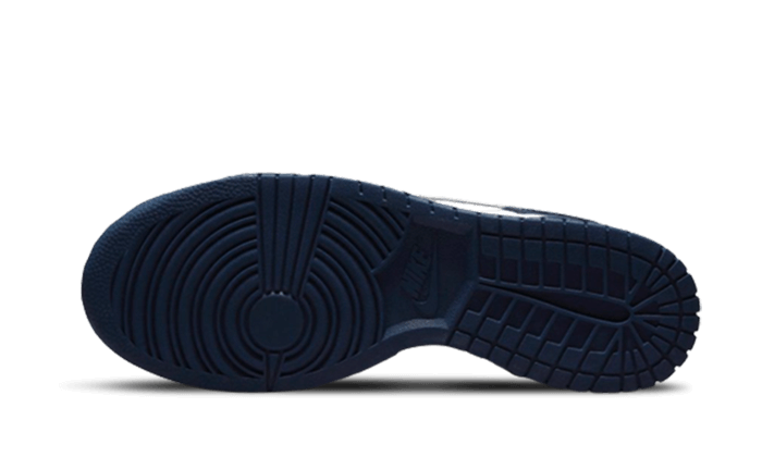 Nike

Dunk Low Summit White Midnight Navy