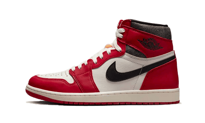 Air Jordan

Air Jordan 1 High Chicago Lost And Found (Reimagined)
