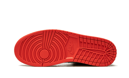 Air Jordan 1 Mid SE Siempre Familia