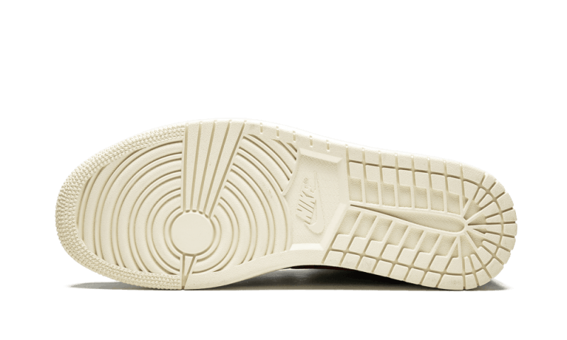 Air Jordan 1 Retro High OG Defiant Couture