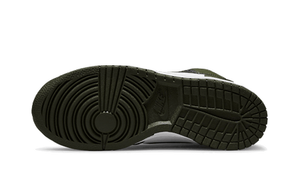 Nike

Dunk High Cargo Khaki