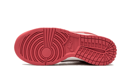 Nike Dunk Low Archeo Pink