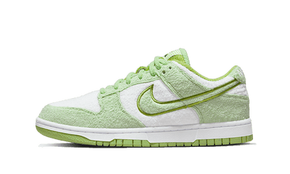 Nike Dunk Low SE Fleece Green