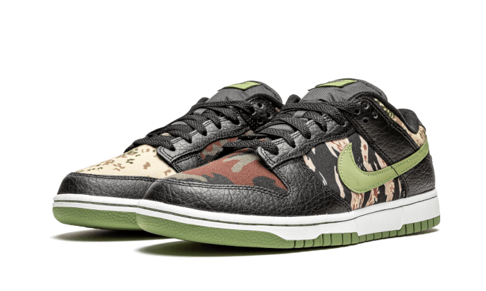 Nike

Dunk Low SE Black Multi-Camo (Crazy Camo)