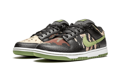 Nike

Dunk Low SE Black Multi-Camo (Crazy Camo)