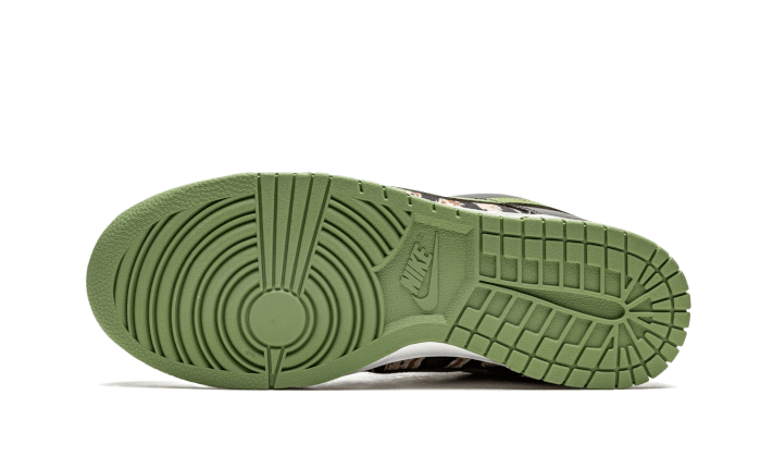 Nike

Dunk Low SE Black Multi-Camo (Crazy Camo)