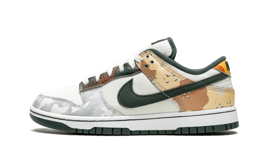 Nike

Dunk Low SE Sail Multi-Camo
