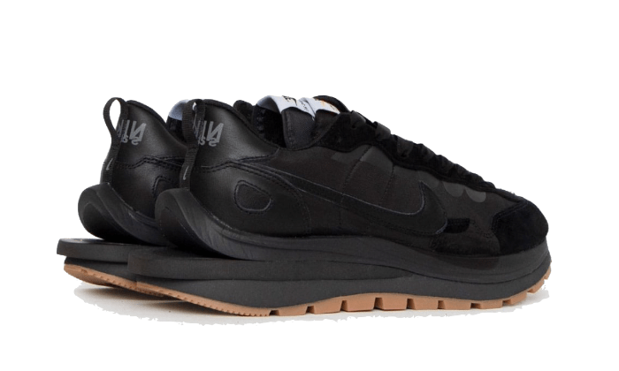 Nike

Vaporwaffle Sacai Black Gum